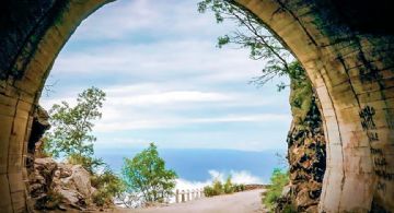 Si buscas un lugar sereno y con historia, este paisaje serrano es ideal