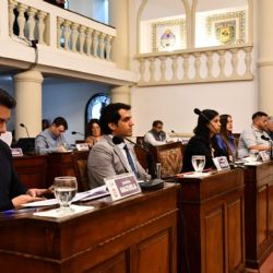 Mates de regalo y tablets: los millonarios pedidos del Concejo Deliberante de Guaymallén