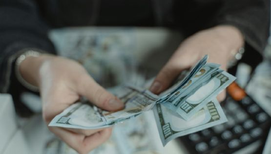 Sin cepo, un millón de personas compraron dólares