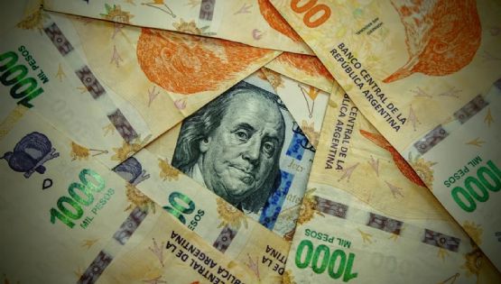 El dólar blue ya es más barato que el mayorista 