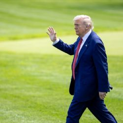 Trump arremete contra extranjeros en la Universidad de Harvard
