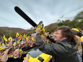 Por la caída de ingresos, el Gobierno reforzó el ajuste para sostener el superávit