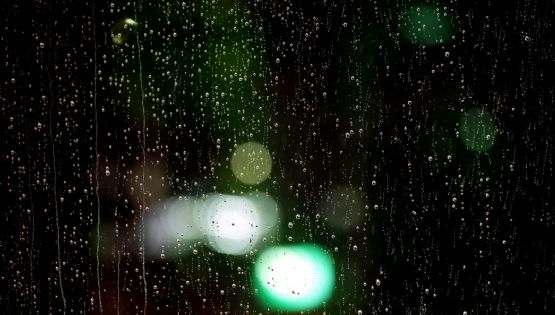 ¿Por qué el sonido de la lluvia ayuda a combatir el insomnio?