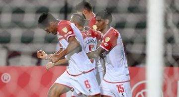 Estudiantes derrotó a Carabobo y pasó a octavos