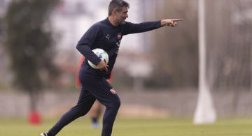 Independiente busca un lugar en los octavos de final