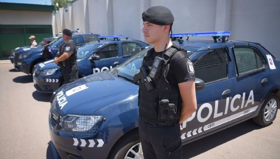 Seguridad sale a comprar autos de diferentes marcas para investigaciones