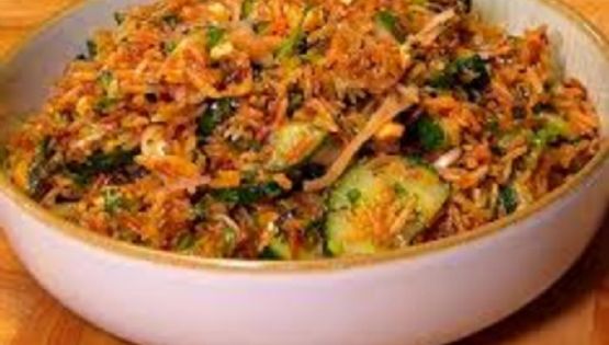 Tentate con esta ensalada de arroz crispy