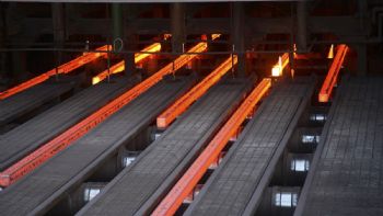 La metalurgia retrocedió 10,3% en febrero y la capacidad instalada perforó el 41%