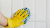 Foto ilustrativa de la nota titulada: Elimina las manchas de humedad del baño utilizando sólo un producto
