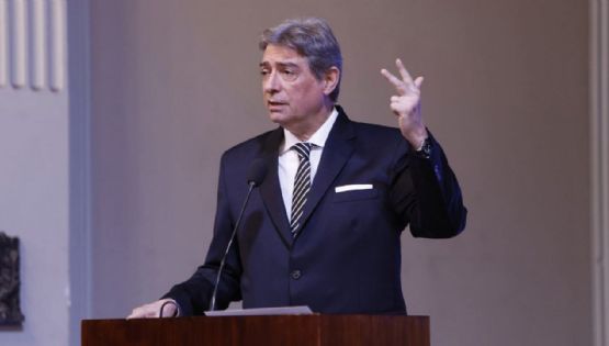 Ahora el Gobierno no descarta postular a una mujer a la Corte