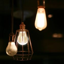 La verdad detrás de la "baja" en la tarifa de luz