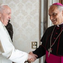 Papa León XIV: críticas a líderes de derecha y apoyo a los refugiados