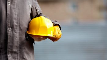 Otra empresa complicada frena su producción hasta marzo