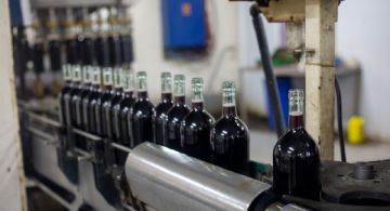 Productos industriales de la vitivinicultura no pagarán retenciones