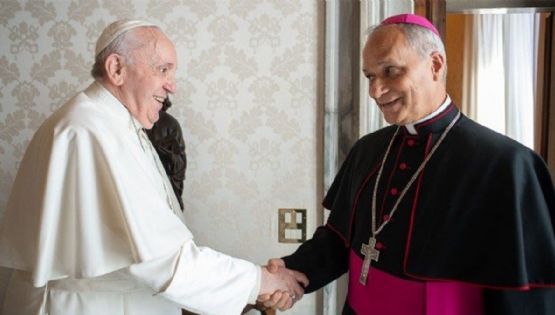 Papa León XIV: críticas a líderes de derecha y apoyo a los refugiados