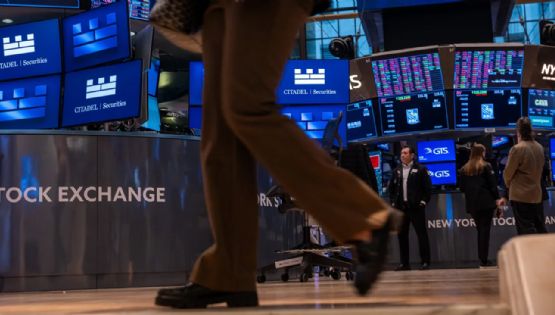 Cayeron hasta 5% las acciones y el Riesgo País bajó a 1016 puntos 