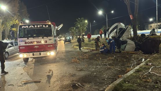 Dos personas murieron en un choque en Maipú