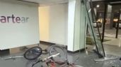 Foto ilustrativa de la nota titulada: Kirchneristas hicieron destrozos en estudios de Canal 13 y TN