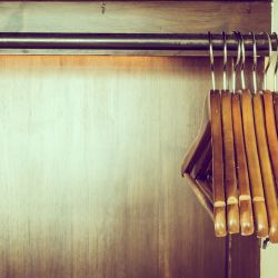 El secreto para decirle adiós a la humedad en los armarios