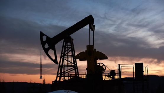 Mendoza no sale del pozo: el petróleo profundizó su caída en abril