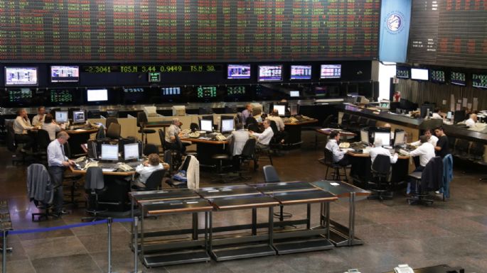 Reacción positiva en los mercados tras decisiones del Banco Central y el fallo contra Cristina
