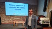 Foto ilustrativa de la nota titulada: Difonso le tiró con el archivo a Cornejo por el escándalo en Irrigación