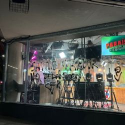 Vandalizaron la puerta de Olga por festejar la condena a CFK 