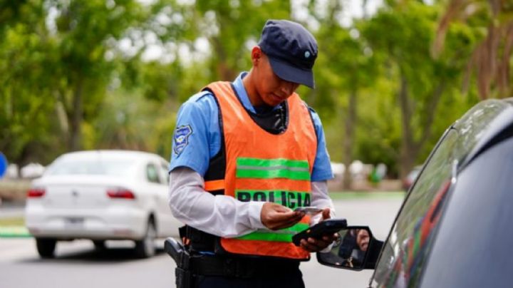 Conducía ebria por pleno centro mendocino