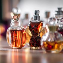 Truco para que el perfume dure más tiempo