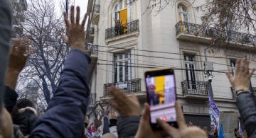 A puro show: un grupo artístico acompañará a Cristina a Comodoro Py