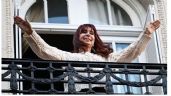 Foto ilustrativa de la nota titulada: Cristina Kirchner seguirá con la tobillera electrónica