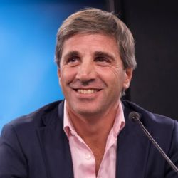 El patrimonio de Caputo incluye un yate y cuentas en el exterior
