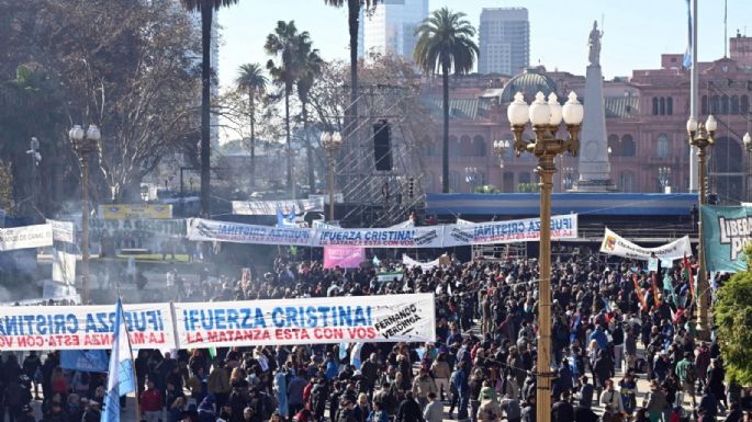 Multitudinaria marcha en apoyo a Cristina Kirchner