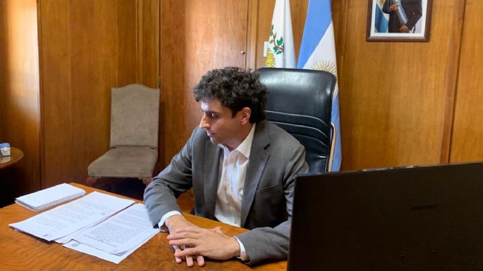 "La idea es que un privado opere el tren de cercanía"