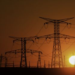 Más tarifa y reducción de costos, la receta del Gobierno para el sector energético