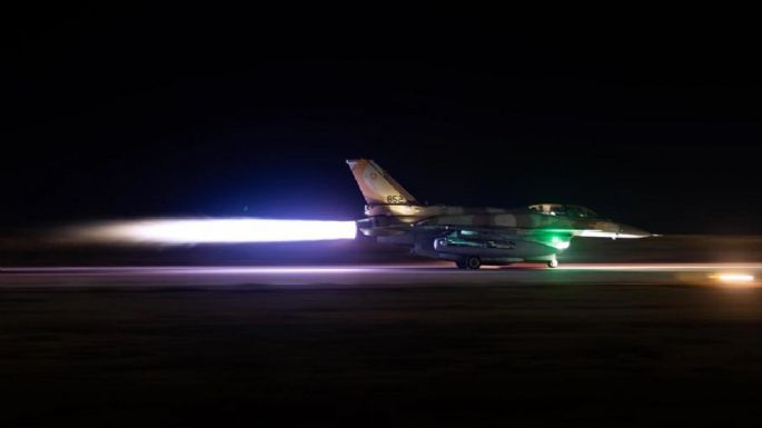 El ejército israelí afirma que atacó más de 35 instalaciones militares