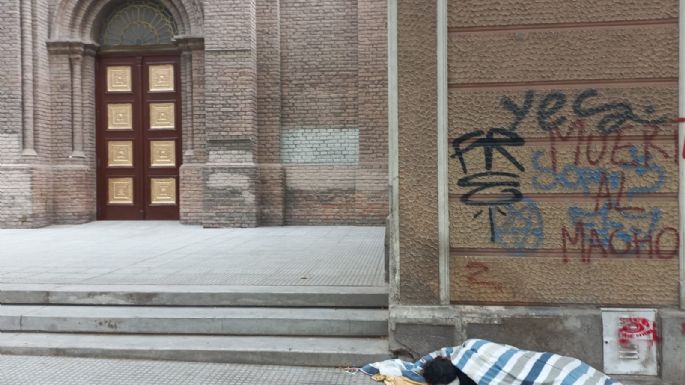 La Iglesia local criticó la falta de asistencia para gente de la calle, hay dos muertos por el frío