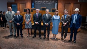 Exigen explicaciones por la continuidad de los equiparados a magistrados