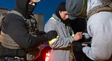 Permiten al Gobierno de Trump deportar inmigrantes a “terceros países”