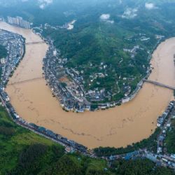 Más de 80.000 evacuados por graves inundaciones en China