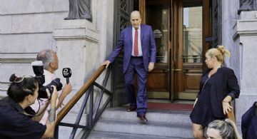 Francos va al Senado para dar su informe de gestión