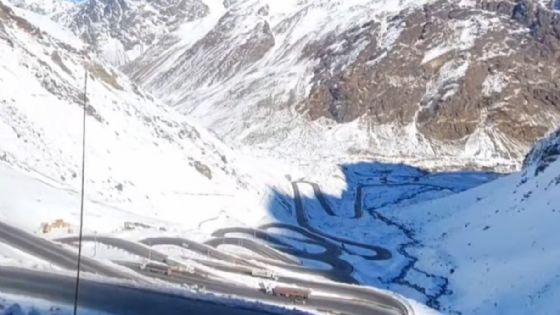 Después de 34 días, se habilita el cruce a Chile: hay más de tres mil camiones varados