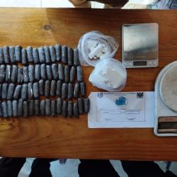 Secuestraron droga, municiones y casi 53 millones de pesos en Maipú