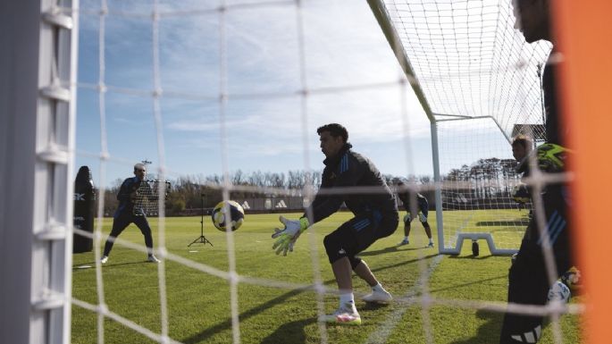 Los 11 que Scaloni parará frente a Chile: dudas y confirmados