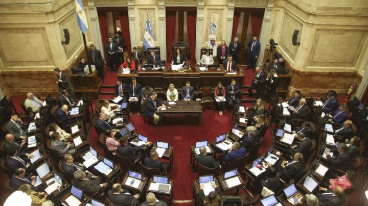 Los senadores tendrán otro aumento y cobrarán más de $9,5 millones 