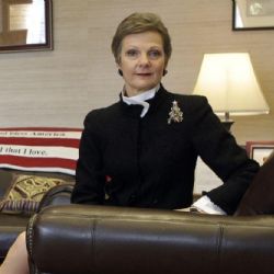 YPF: Preska insiste en solicitar comunicaciones de funcionarios y ex funcionarios argentinos