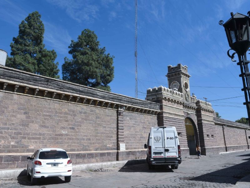 Detuvieron en Luján a un hombre acusado de explotar sexualmente a una menor 