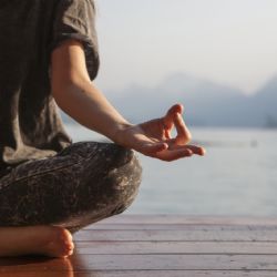 Cinco cosas que debes tener en tu espacio para meditar