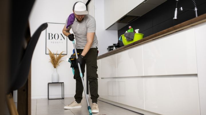 Consejo clave para limpiar el porcelanato y no dejar vetas