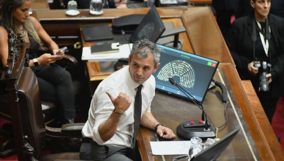Blanqueo de dólares: semana clave para LLA